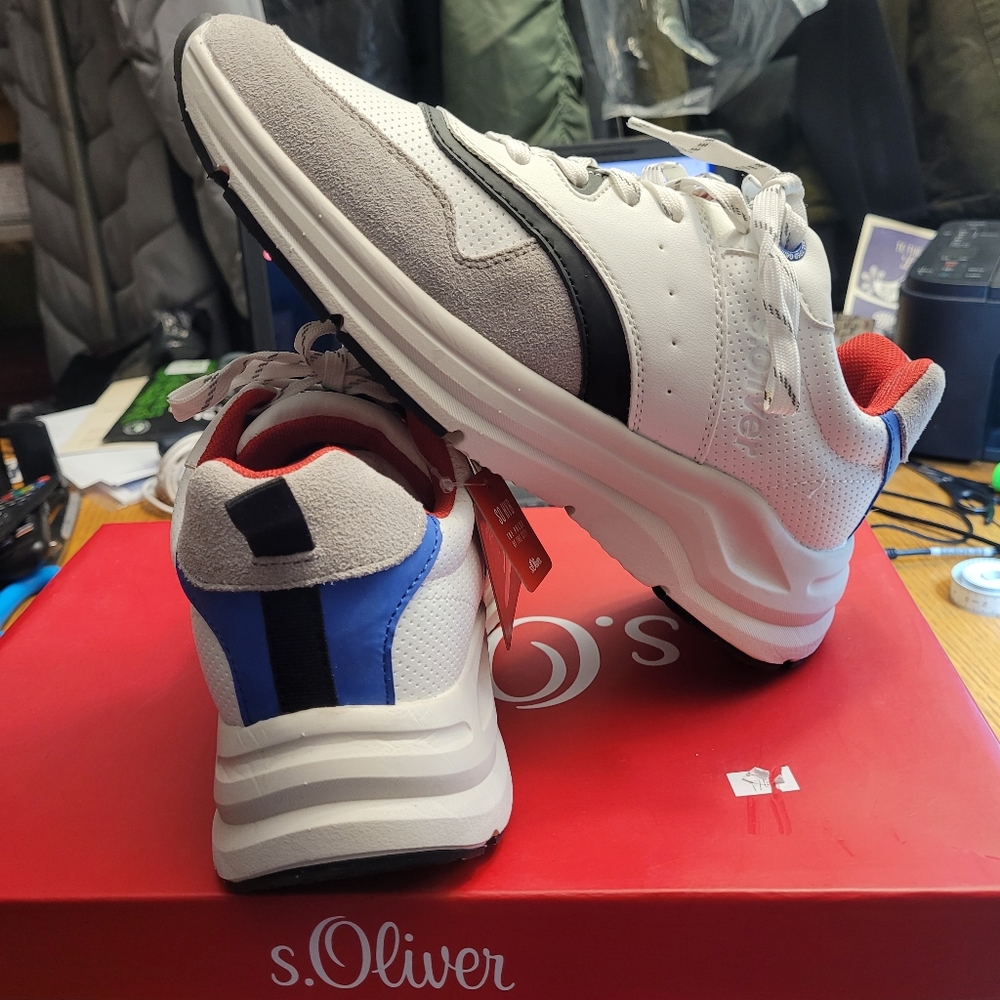 Ladies Sneakers